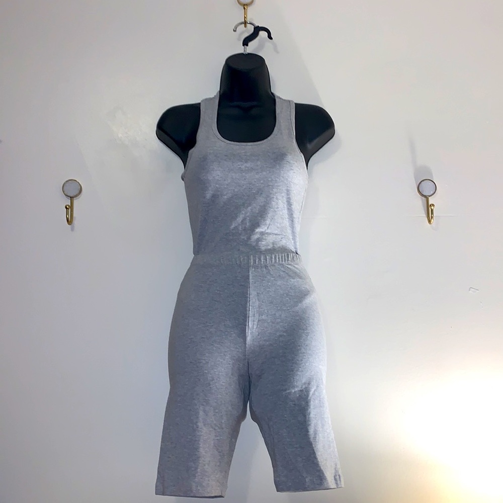 NWOT Zenana RazorBack 2 Piece Set